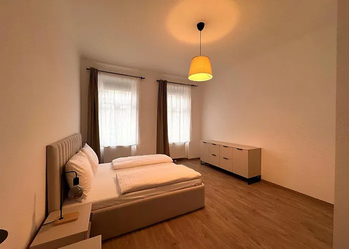 Bright Rooms, 6 Minutes To Metro U3 Apartamento